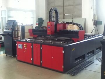 500W τέμνουσα μηχανή λέιζερ ινών 1500 X 3000 CNC για το πιάτο φύλλων